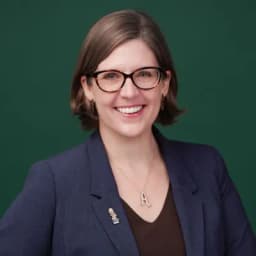 Amanda A., SummaEssay editor