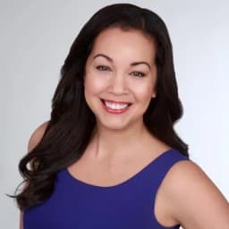 Nicole I., SummaEssay editor